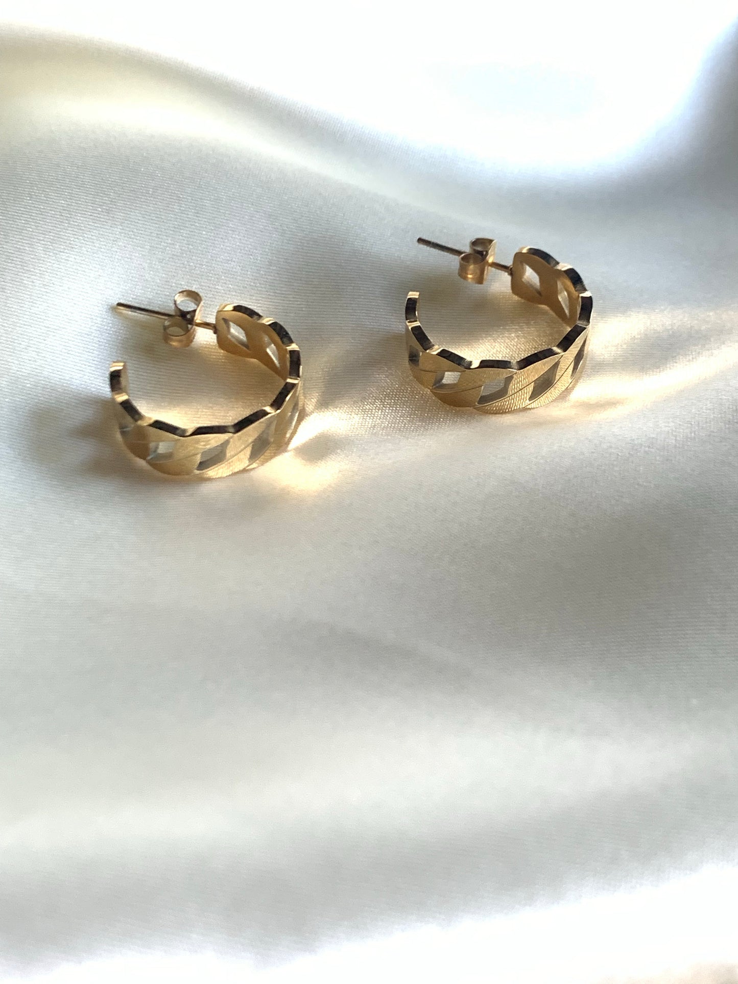 Cuban chain hoops 18k